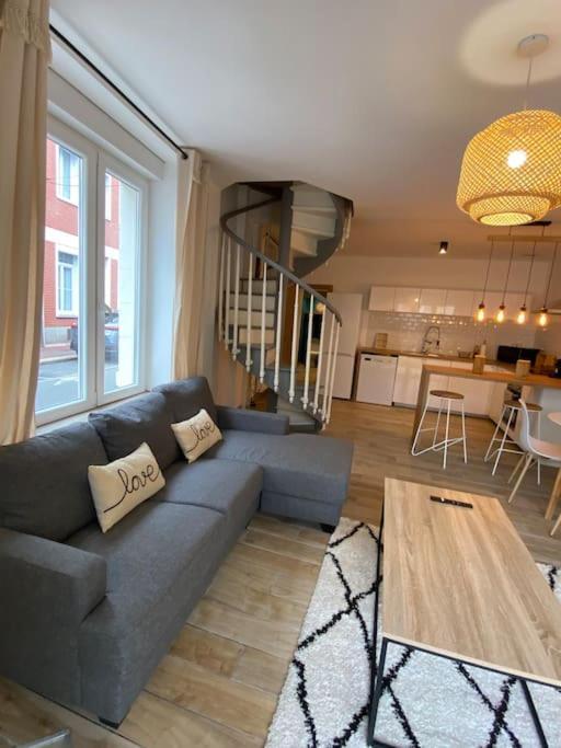 Charmante Maison Dans Le Vieux Douai Extérieur photo